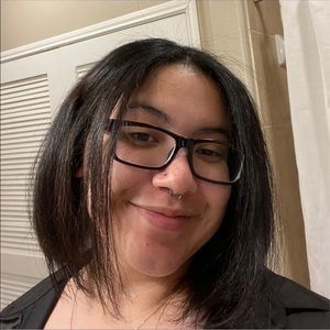 Meet your Posher, Naomi